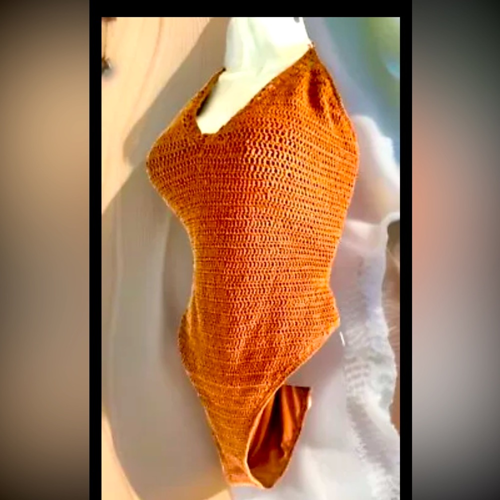 🧶FOREVER 21🧶CROCHET HIGH-CUT LACE-UP BACK STRETCH 1 PIECE SWIMSUIT EUC❣️